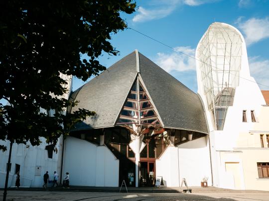 We return the equipment brought from school.