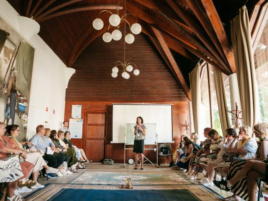 Breakour room E: Class Meeting as Ultimate Positive Discipline Tool